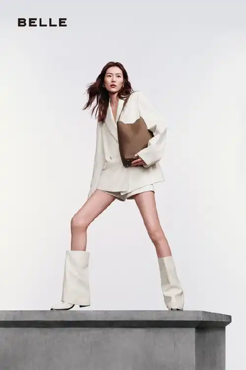 比生活多变一点##百丽品牌代言人刘雯##天猫超级品牌日