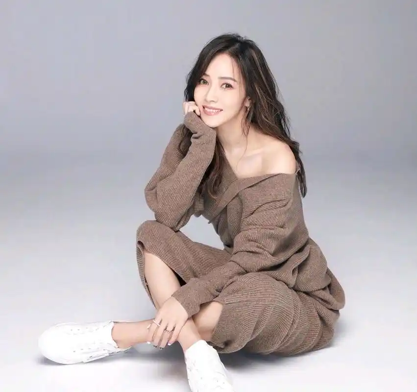 明星美图|侯佩岑