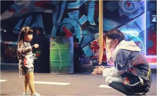 昔日12位童星有人红到飞起有人跌到18线没人能逃过命运安排