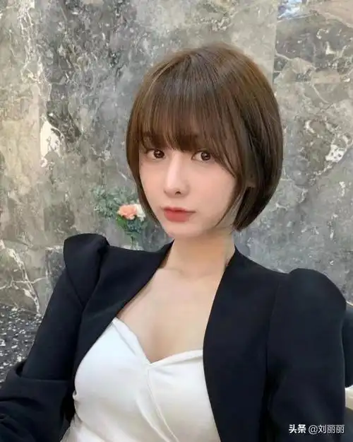 短碎发女图片大全(2021短发大全100款快挑一款吧)