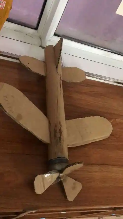 洹安小学手工制作展示 我心中的武器装备