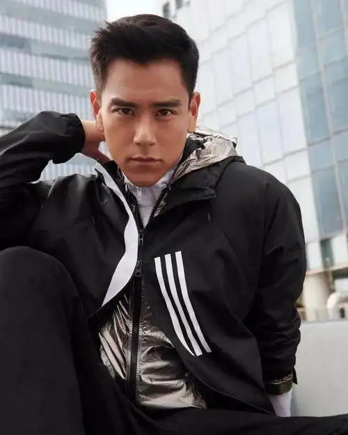 帅到让人恋爱盘点彭于晏5款超帅男生发型推荐寸头飞机头油头你最爱