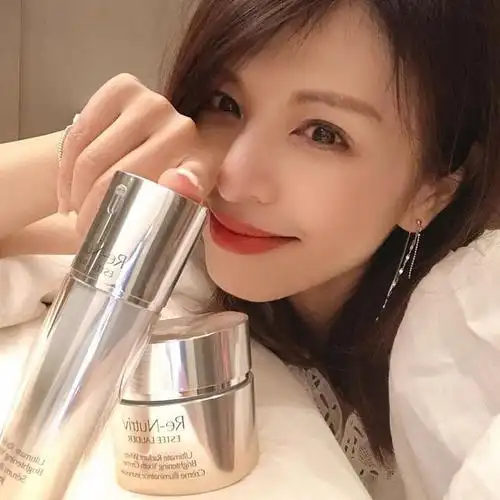 一代男神金城武初恋曝光!52岁林叶亭貌似徐若瑄,苍井空合体