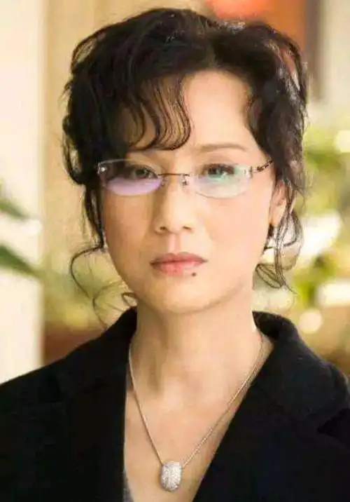 李建群逝世,晚年芳华不在,心态却从未改变