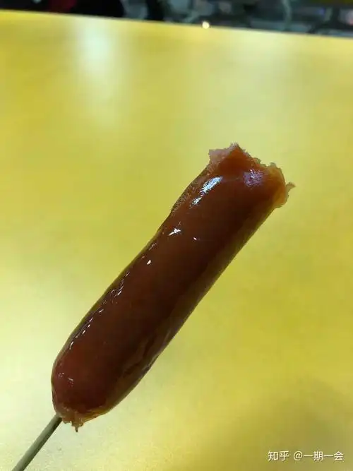 一根标准化制作的的热狗,一种各大小卖部… - 知乎