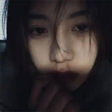 超伤感颓废女生头像高冷 一看就让人心疼的女生头像(图7)