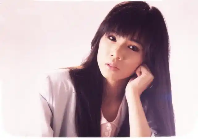 这人人会唱的歌快50岁了曾卖出400万张唱片无数大牌歌手翻唱