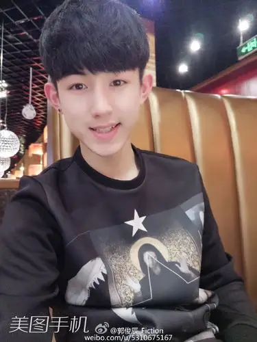 旋风少女2热播 安悦溪谭松韵郭俊辰90后横屏暑期档