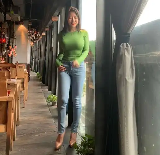 蒋娉婷为什么能走红看她的健身照就知道了网友想不走红都难