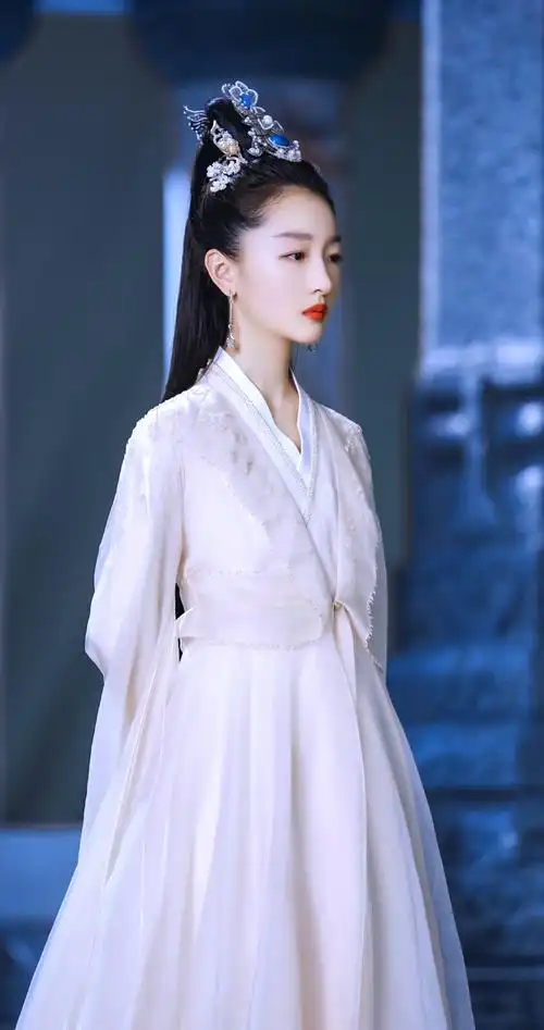 千古玦尘-周冬雨饰 上古,后池,许凯饰 白玦,清穆,柏玄