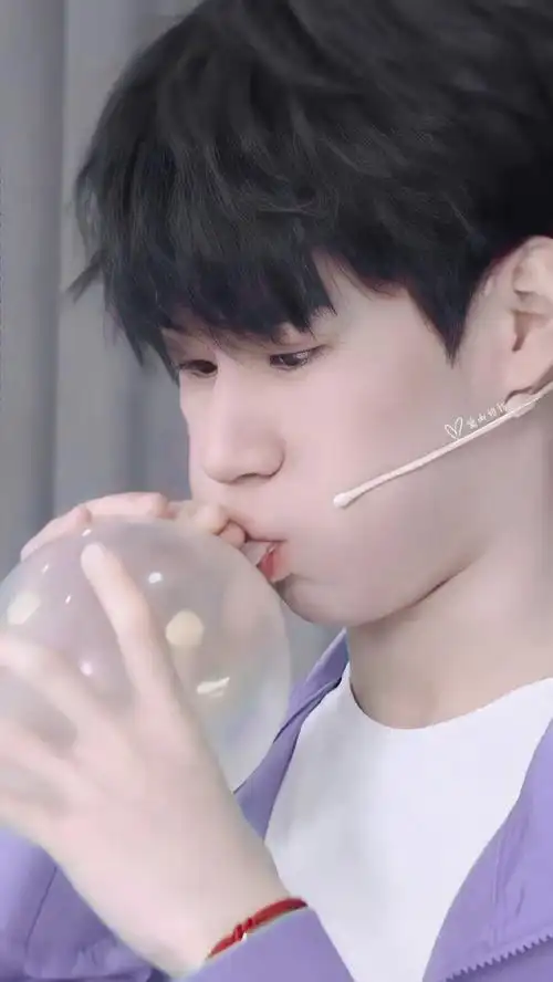 张真源 运动特辑 可爱的源源子(79 69 70 69 )0679 cr