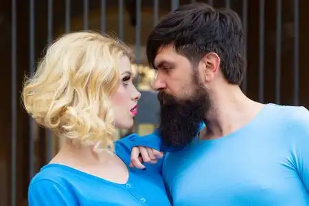 浪漫的一对.男女朋友在一起的关系观念.爱的头像.照片