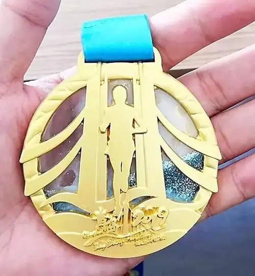 青岛海上马拉松参赛服奖牌来了免费名额也来了