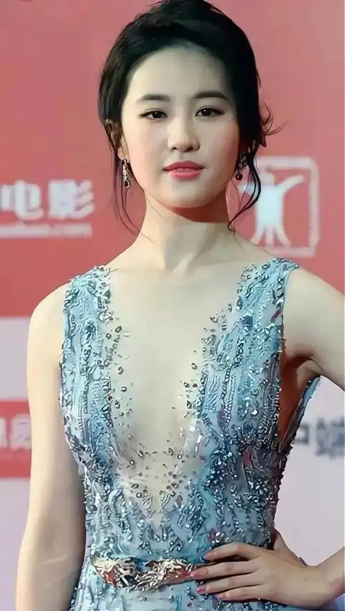 都说湖北盛产美女我本来不服但看完这9个女明星我信了