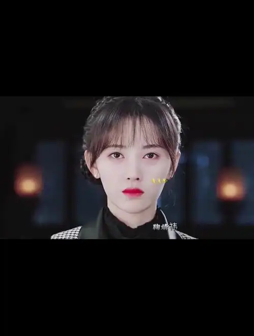 鞠婧祎张予曦颜值对比,民国装扮谁更美?差距一目了然!-度小视