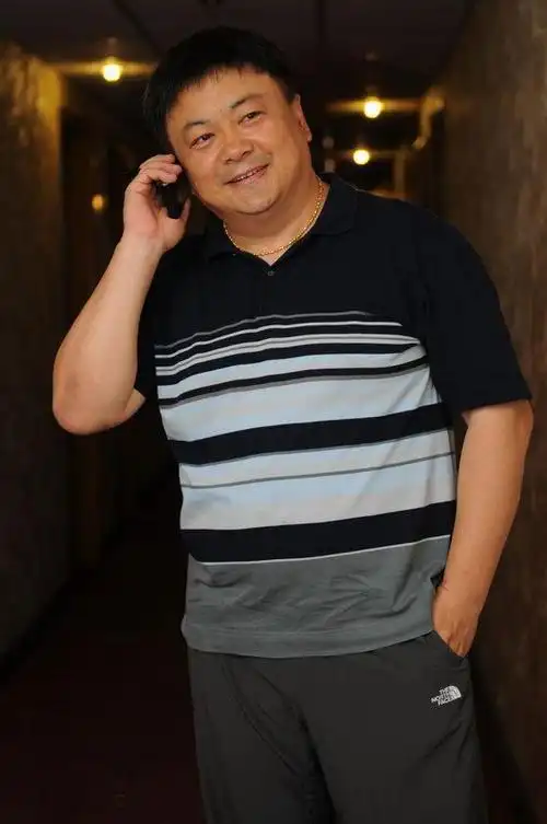 国家一级演员洪剑涛:婚内出轨,离婚又复婚?如今婚姻状况如何