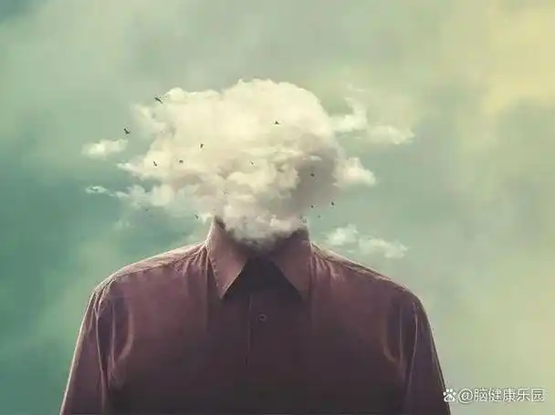 时总是注意力难以集中;回家后想看看书充充电,可看了两行眼睛就飘了