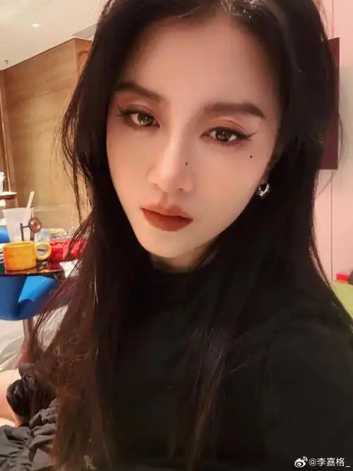 李嘉格有风格##一条plog告别四月