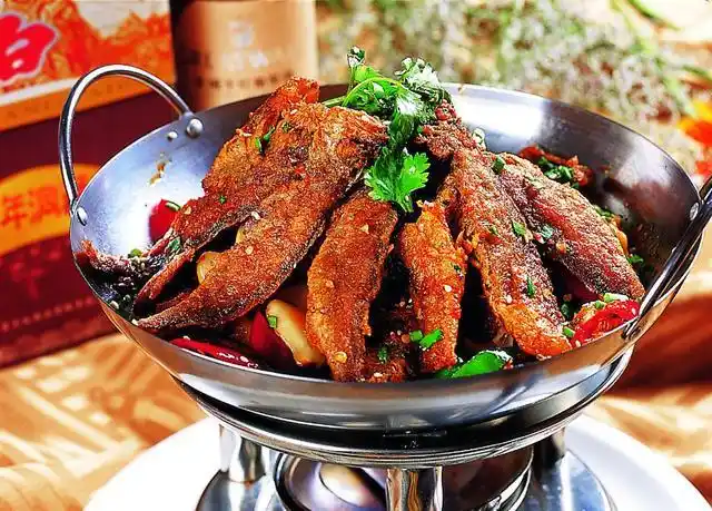 湖南湘菜,干锅小黄鱼,正宗做法窍门,五星级酒店代表十大招牌菜