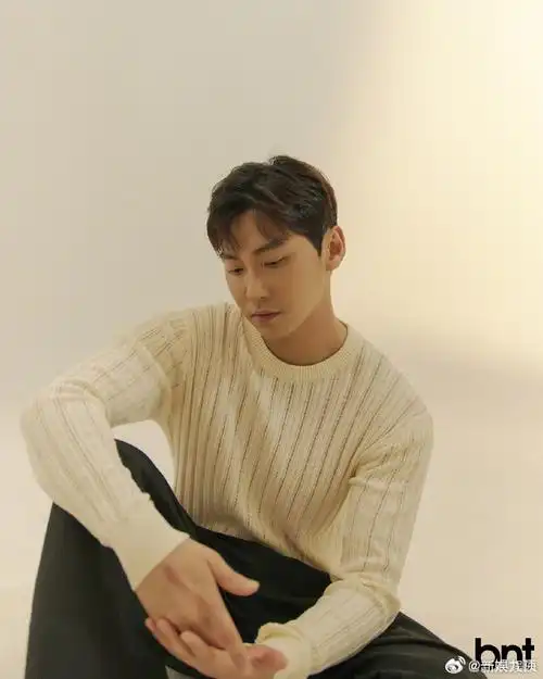 韩媒曝宋承炫将退圈6月结婚