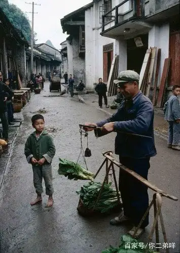 1982年,老照片,回忆历史,82年回不去的童年!