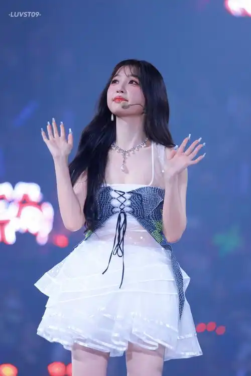 虞书欣斯芬克斯直拍