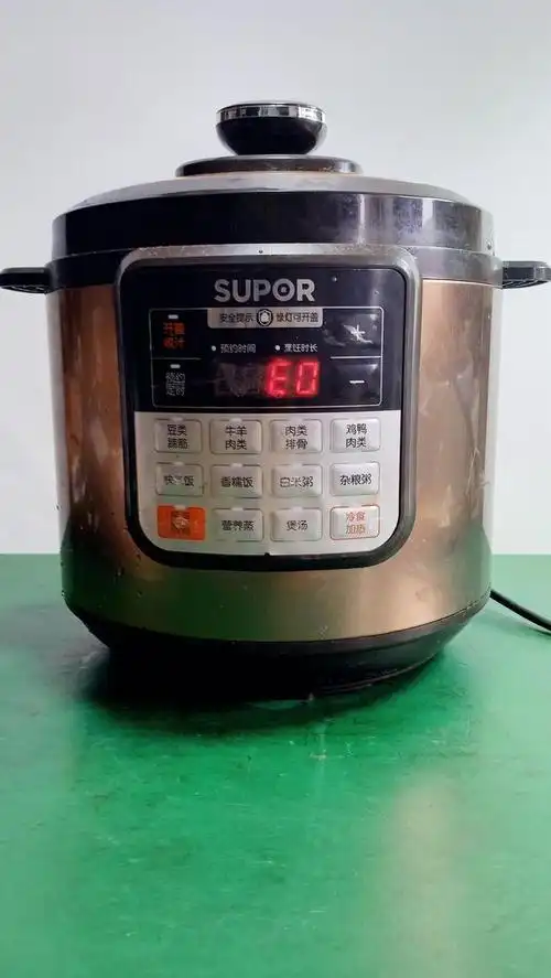 苏泊尔电压力锅e0故障——检修实例