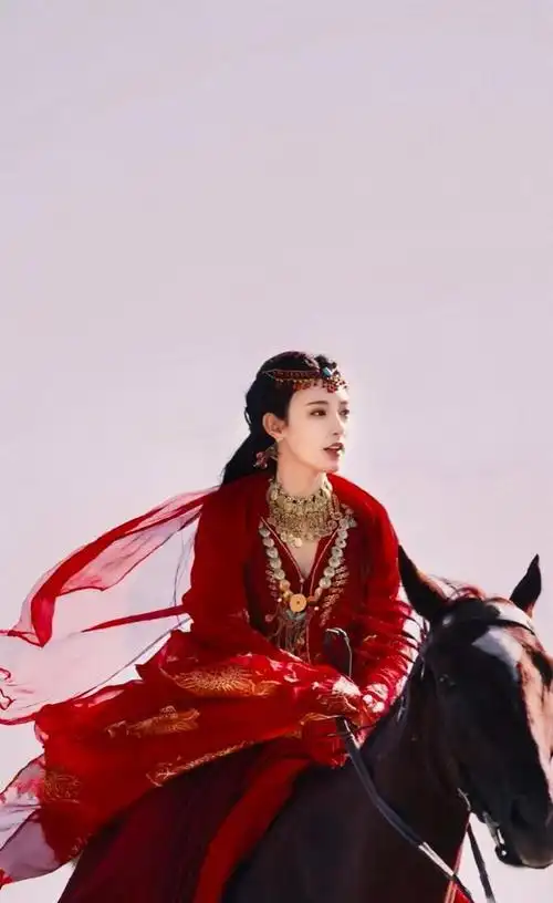十位经典红衣古装女神,刘亦菲,热巴,赵丽颖,刘诗诗榜上有名