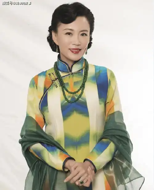 国家一级演员马丽:毕业就结婚,与丈夫恩爱30余年生子,幸福美满_妈妈