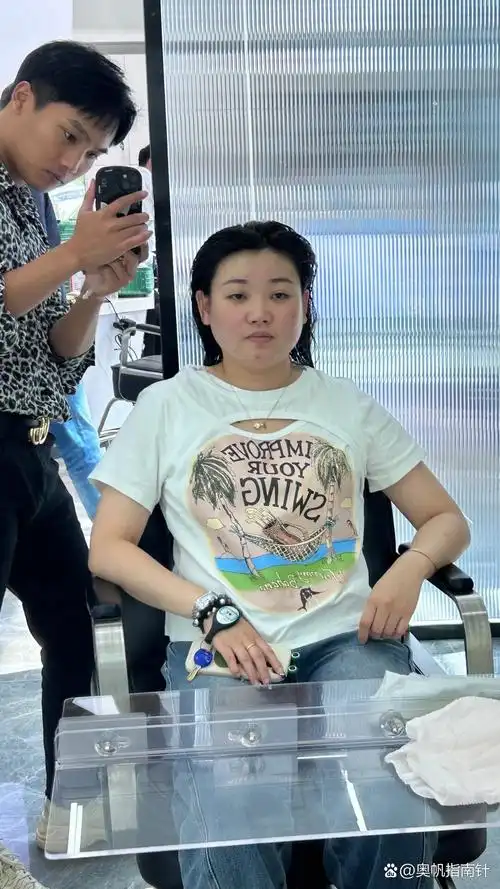 圆脸显脸小的发型你喜欢吗 特别修饰脸型的发型,特别是大饼脸 方圆脸