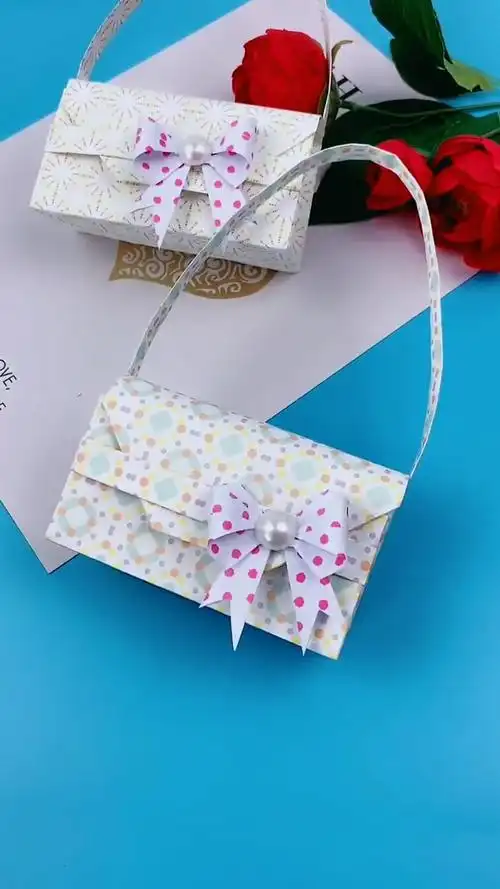 手工折纸#漂亮的手提包,还可以放好多东西哦