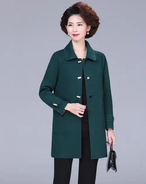 &皮尔卡丹官方品牌女装 大码妈妈春装高贵风衣外套2021新款中老年女装