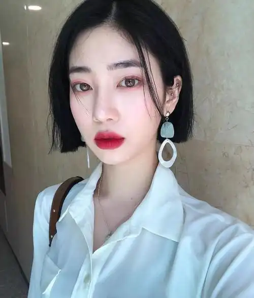 小姐姐气质直短发