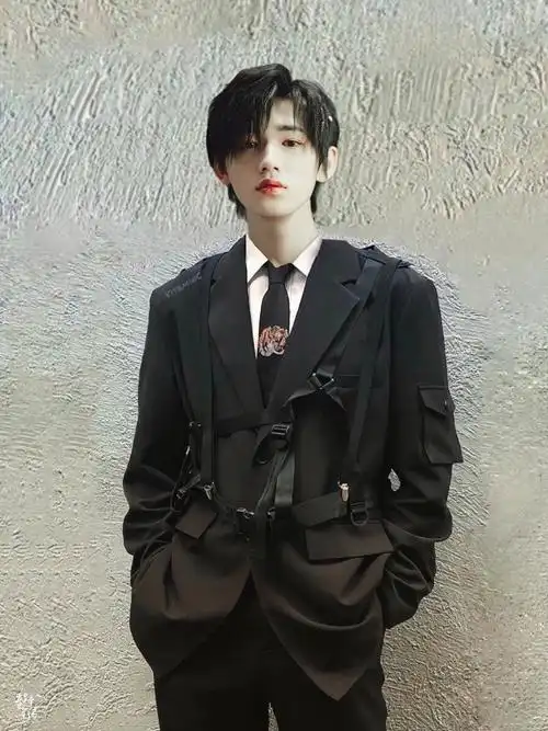 宋亚轩萌探探探案宋亚轩王牌对王牌宋亚轩王牌少年加载中宋亚轩颜值