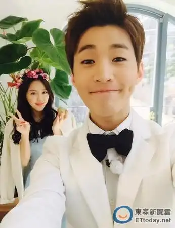 金艺媛参与真人秀《我们结婚了》与super junior-m成员henry(刘宪华)