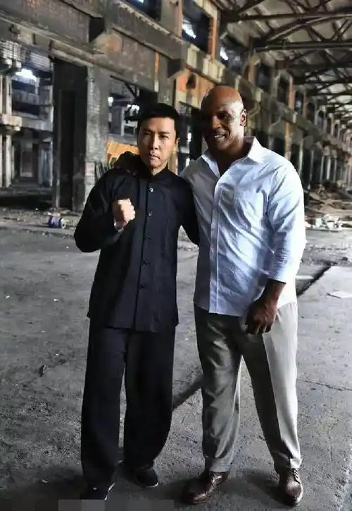 连载1569岁成龙不敢退休59岁甄子丹演乔峰功夫片全靠老人硬撑