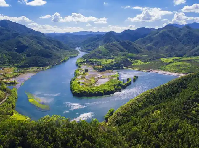 青山绿水潭江源头.梁俊杰 摄