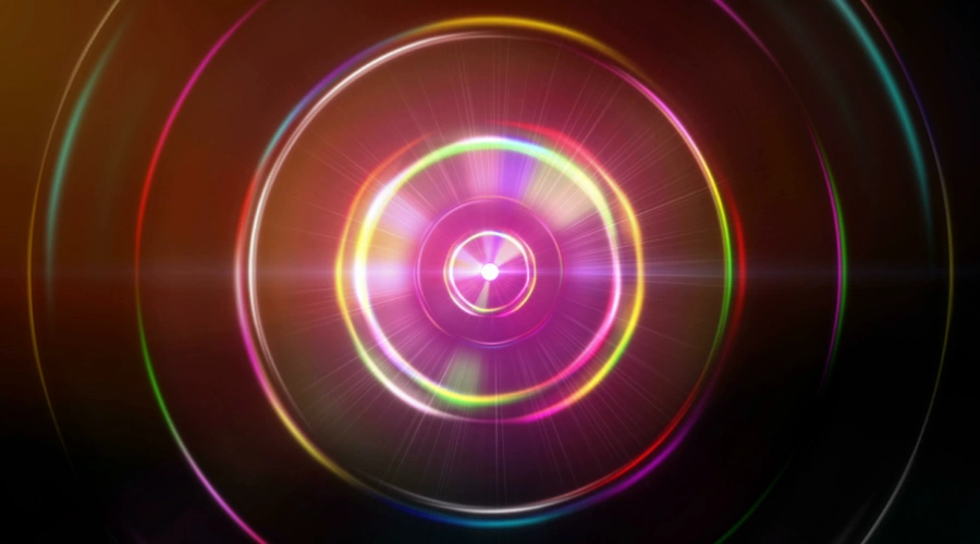 抽象彩色渐变光圈镶嵌中央光芒四射4k震撼特效视频
