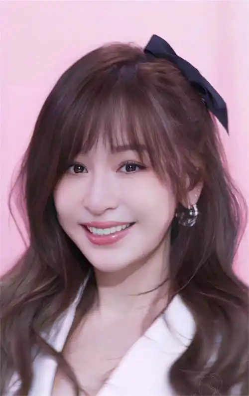 盘点《乘风破浪的姐姐》四季冠军 你认为哪位最强呢_那英_战队_王心凌