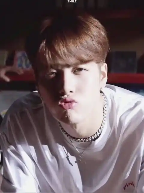 王嘉尔超话一大早的亲亲我接收啦嘟嘟嘴好可爱#王嘉尔#smilez_rxxx的