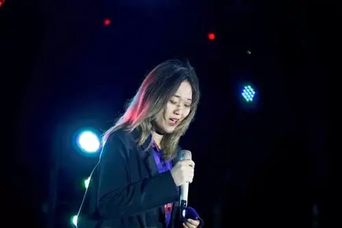 & 自然醒李子健在第二轮演唱中,李子健,尚炳君,金峦江,冷柏寒,李佳宁