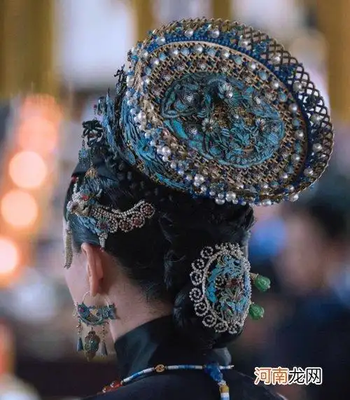 大热清宫剧女子燕尾发型是哪些的 好奇心就来look清代妃子燕尾发型