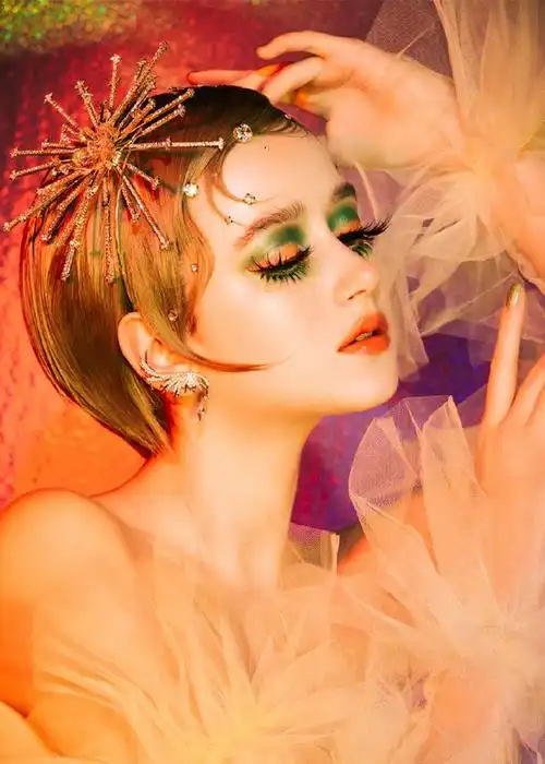 海口红妆学校夸张的创意妆容作品