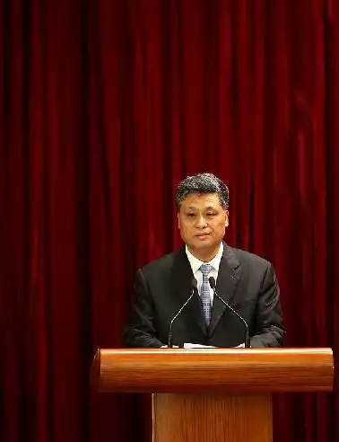 深圳新一届市委常委13人亮相