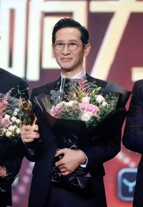 王劲松个人资料写真作品图片大全,个人经历最新消息