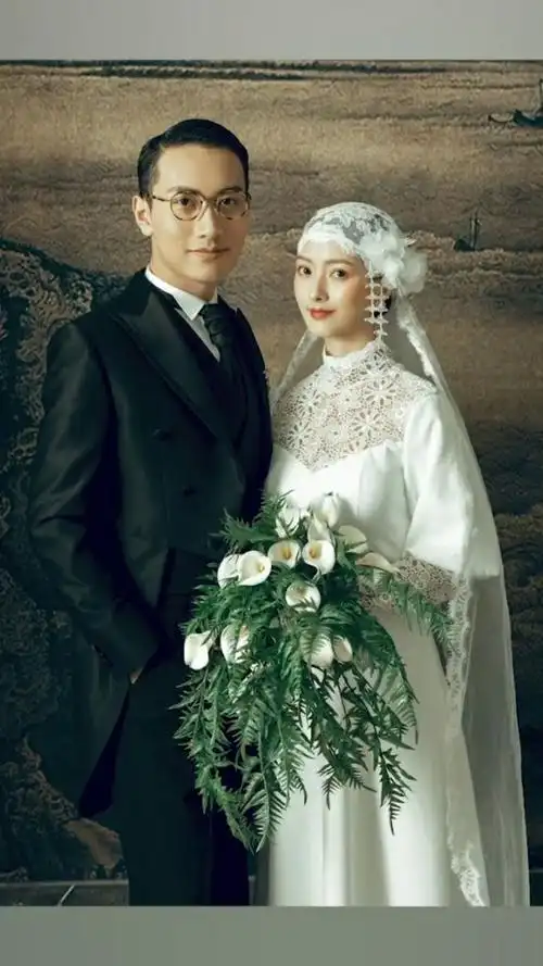 15岁看金粉世家意难平,26岁拍了同款民国风婚纱照