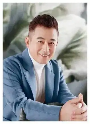 为了与张歆艺在一起,王志飞在2005年向妻子李健提出了离婚"我们离婚吧