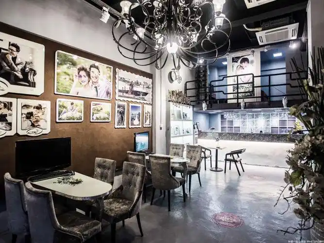 钟爱一生婚纱摄影(品牌形象店)实景展示