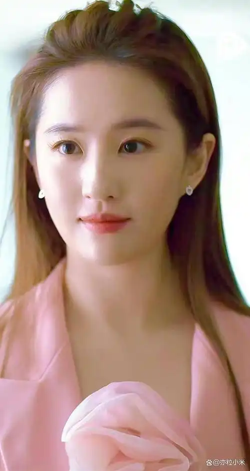 刘亦菲新剧演绎真万人迷!上衣不过千元,4集换25套,却套套惊艳