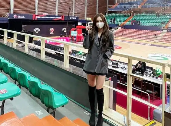 虽然是职业的水球运动员,但是熊敦瀚的身